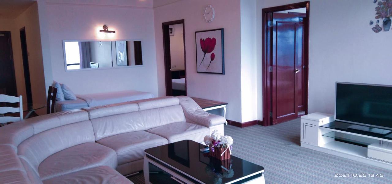 Victory Apartment Berjaya Times Square Kl Куала Лумпур Екстериор снимка