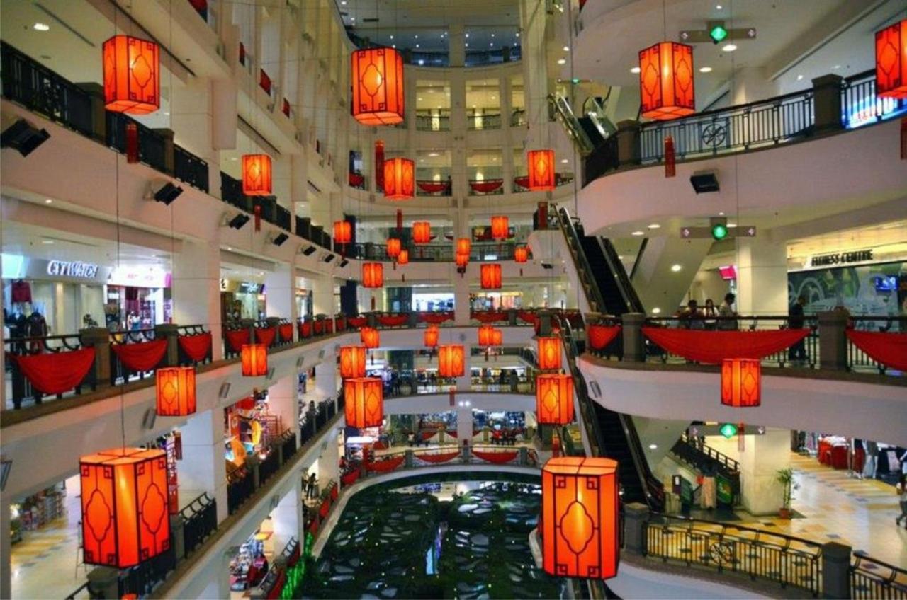 Victory Apartment Berjaya Times Square Kl Куала Лумпур Екстериор снимка