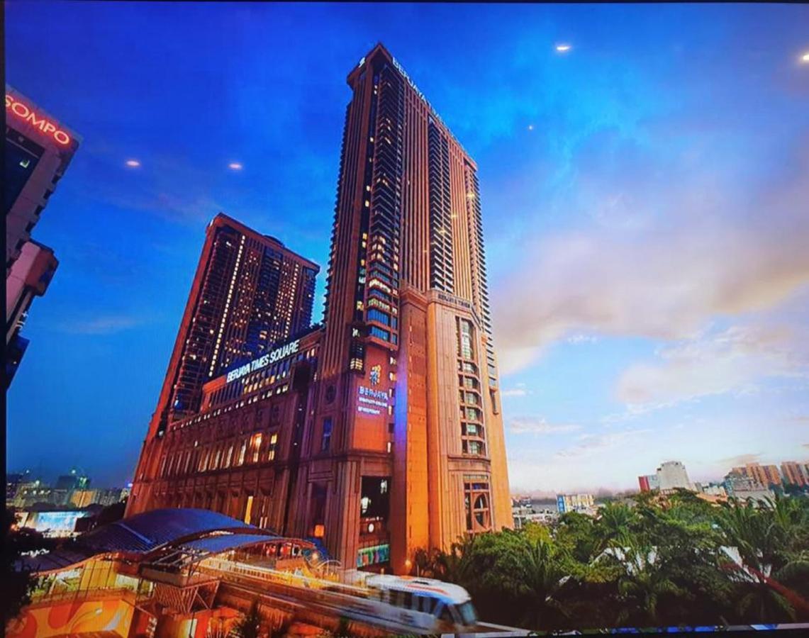 Victory Apartment Berjaya Times Square Kl Куала Лумпур Екстериор снимка