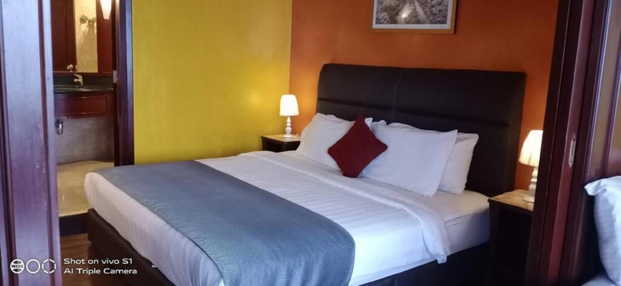 Victory Apartment Berjaya Times Square Kl Куала Лумпур Екстериор снимка