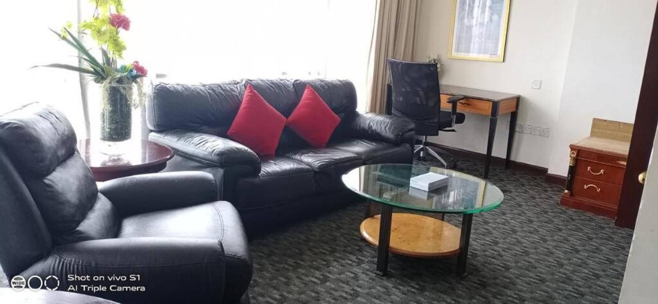 Victory Apartment Berjaya Times Square Kl Куала Лумпур Екстериор снимка