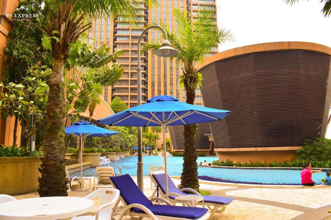 Victory Apartment Berjaya Times Square Kl Куала Лумпур Екстериор снимка
